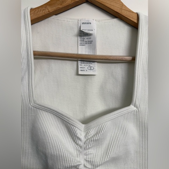🛍️$5 SALE - Gilly Hicks by Abercrombie White Ribbed Crop Top, size large. - Picture 2 of 6